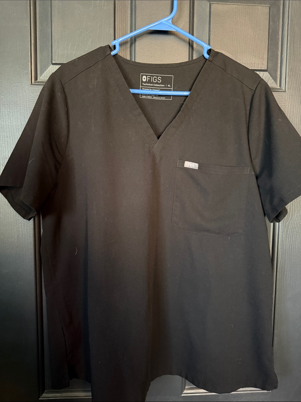 Figs Black V-Neck Short Sleeve Scrub Top